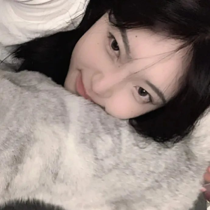 龙纹身的女鬼入镜
